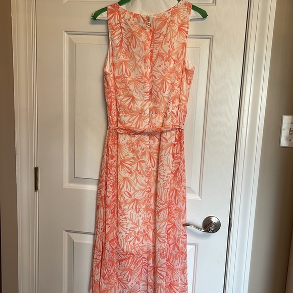 Tommy Hilfiger lined summer dress with slight hi-lo bottom. - Picture 5 of 5